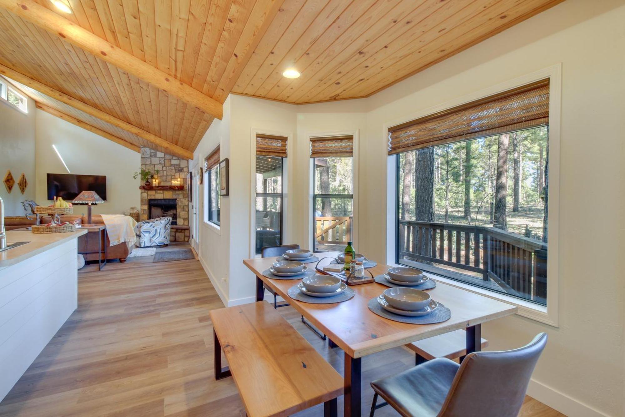 Willa Peaceful Pinetop Cabin With Deck And Fire Pit! Indian Pine Zewnętrze zdjęcie